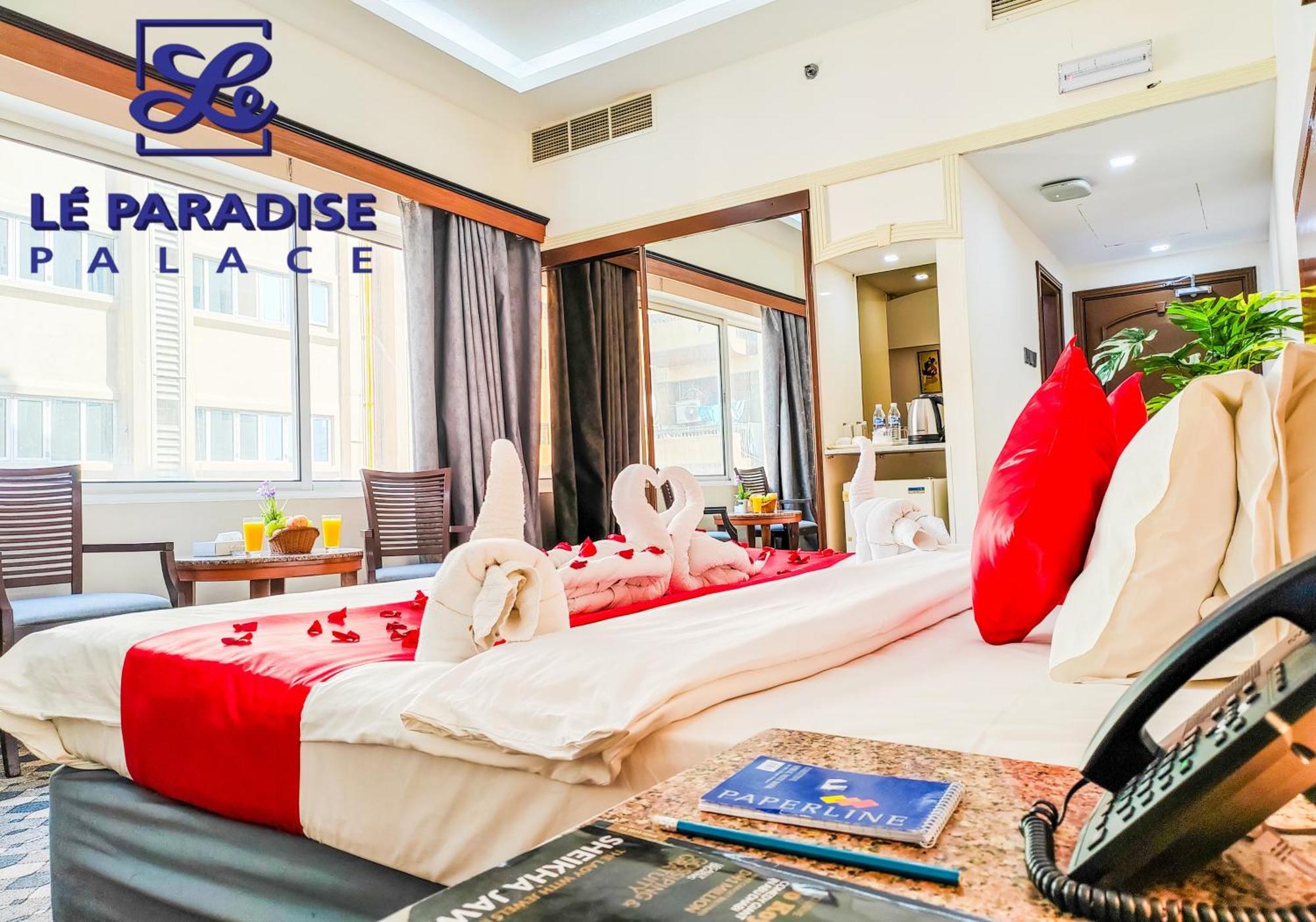 Le Paradise Palace Hotel ドバイ エクステリア 写真